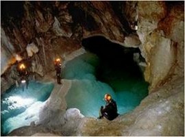 kalavryta-cave-lake